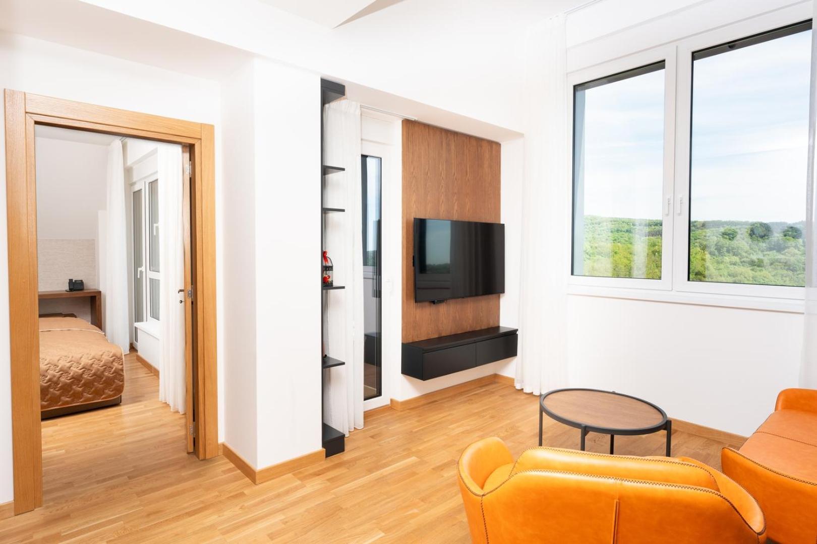 Fruske Residences Отель